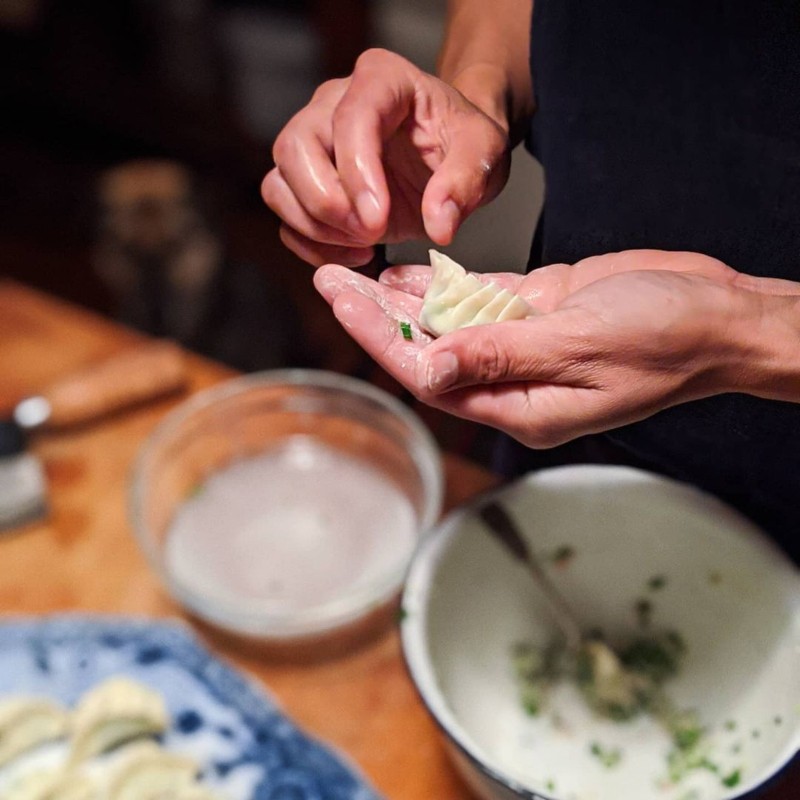 Dumplings for Unity: Πώς δύο σεφ αντιμετώπισαν το ρατσισμό με μαγειρική
