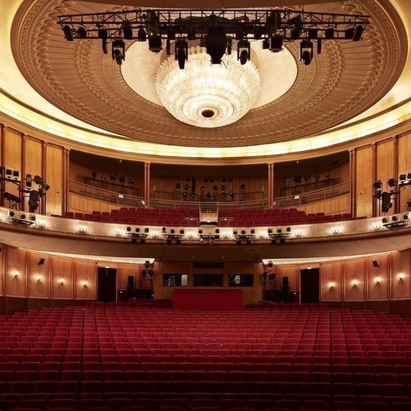 Παραιτήθηκε ο διευθυντής του Θεάτρου του Βερολίνου έπειτα από καταγγελίες για σεξουαλικά αδικήματα
