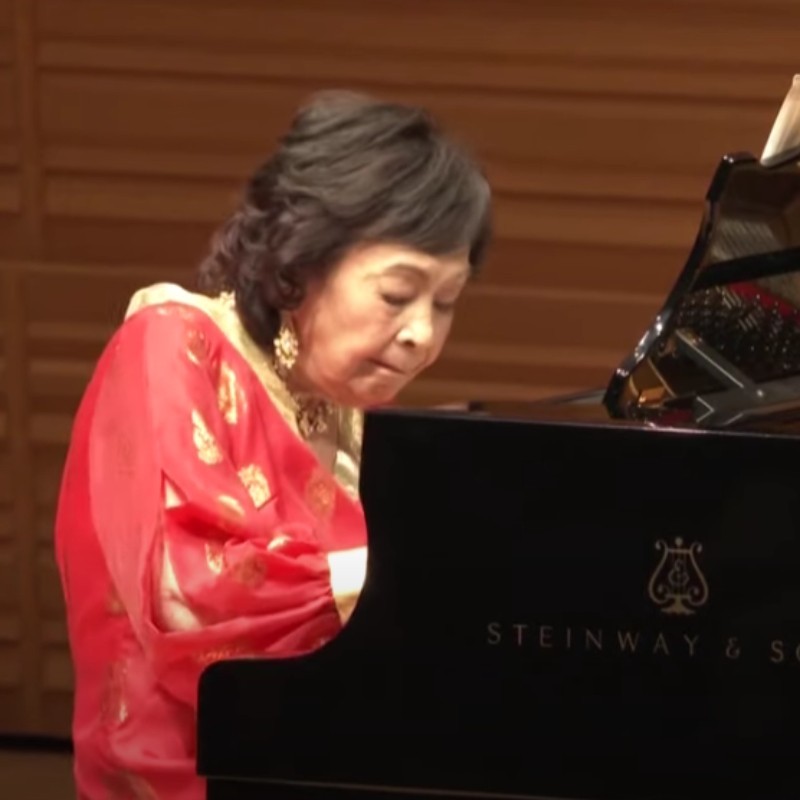 Μουρόι Μαγιάκο: Η 100χρονη πιανίστρια που αποδεικνύει ότι η τέχνη, δεν έχει όριο ηλικίας